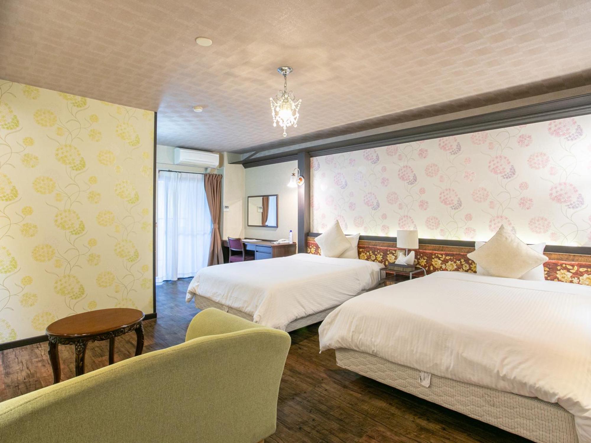 Yufuin Besso Shikisai Hotel Rum bild
