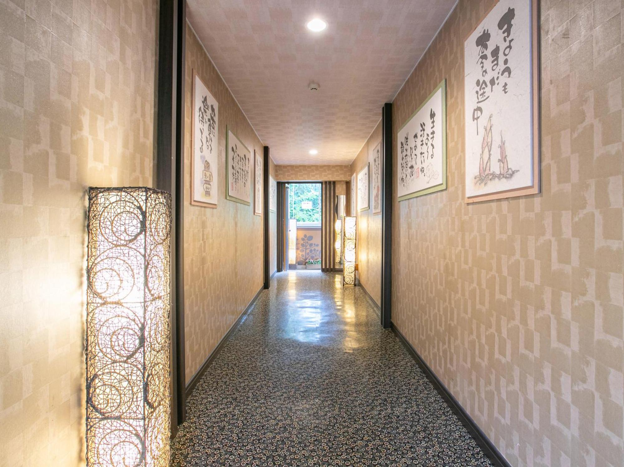 Yufuin Besso Shikisai Hotel Exteriör bild
